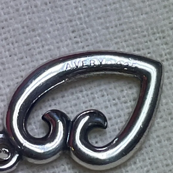 James Avery Mother’s Love charm - Picture 3 of 3